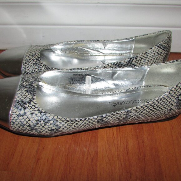 Candy Couture Snakeskin Print Silver Toe Flats - Sz 8 - Picture 4 of 10